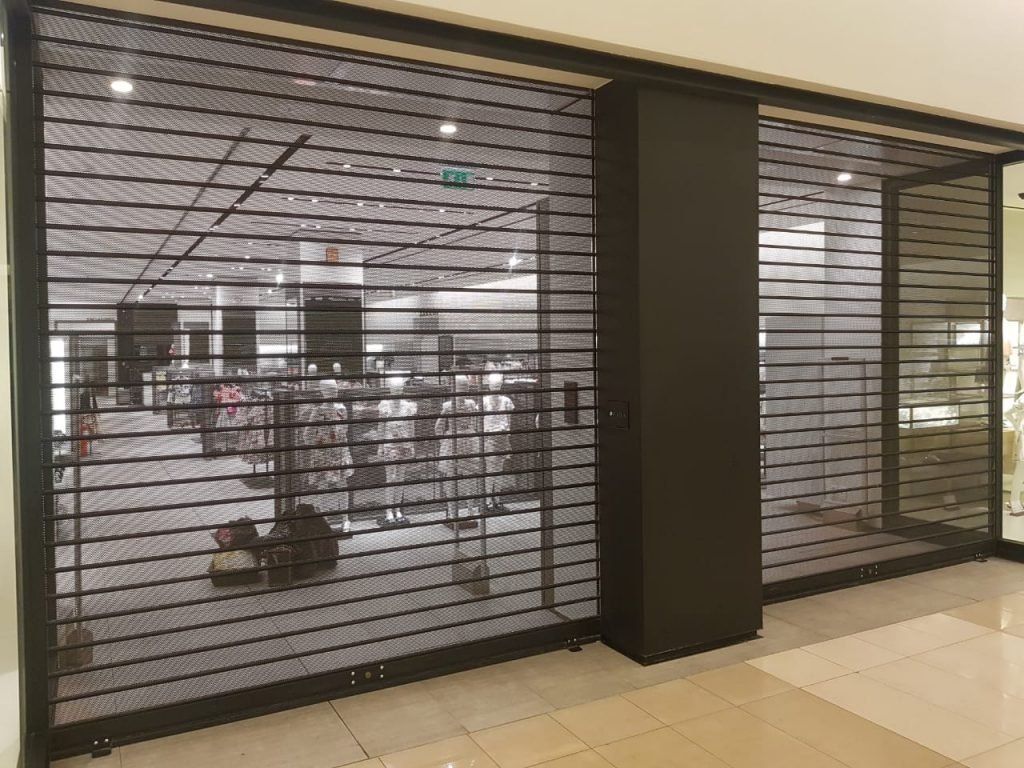 Porta de Enrolar Automática Microperfurada