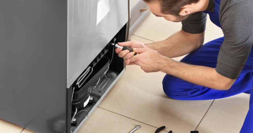 Limpeza do Sistema de Refrigeração de Geladeira