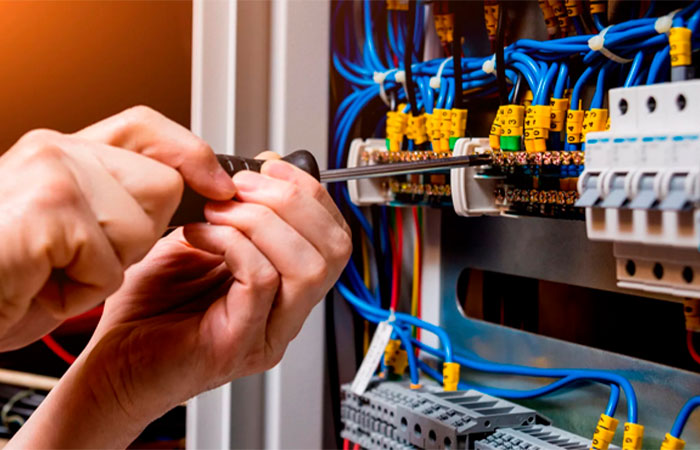 Imagem eletricista padrão cemig