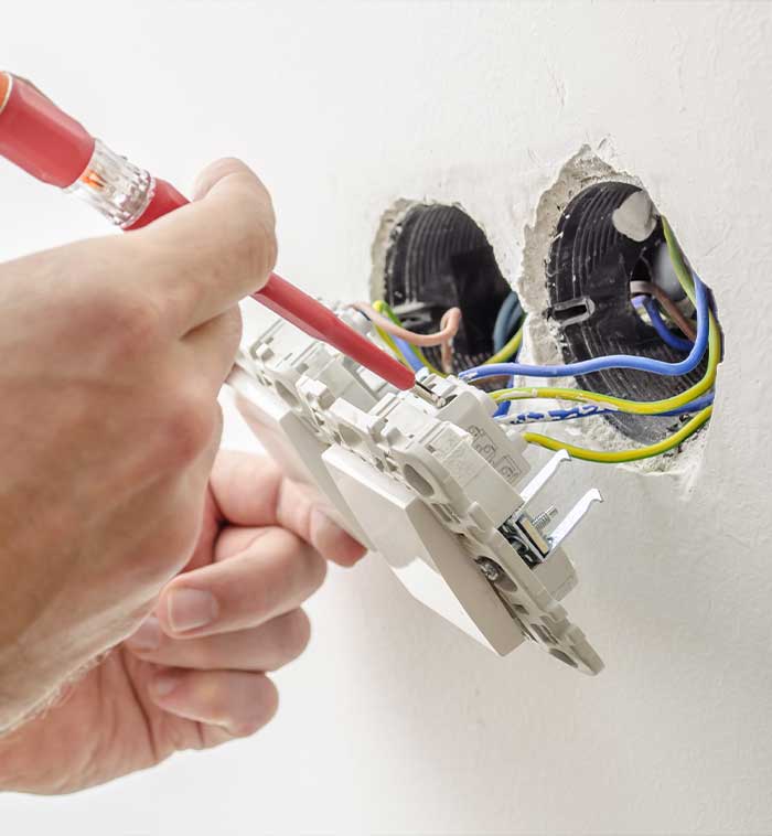 Instalação e reparos elétricos em geral