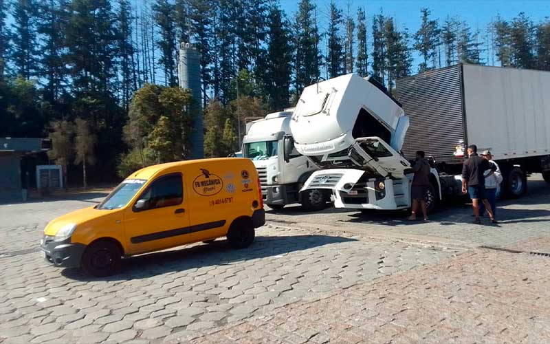 imagem de consertos e peças em geral